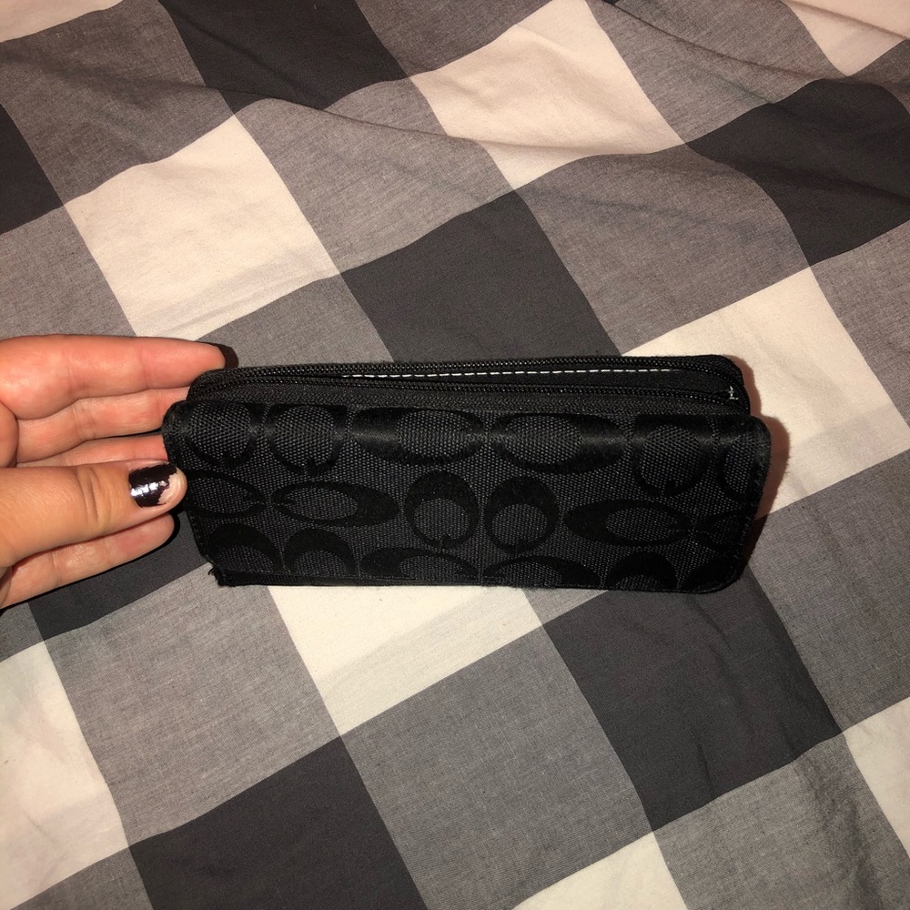 Wallet - Picture 3 of 4